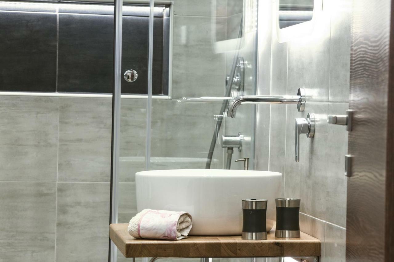 Adell Luxury Apartments كافالا المظهر الخارجي الصورة
