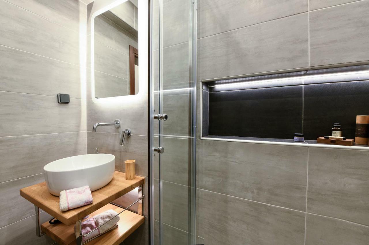 Adell Luxury Apartments كافالا المظهر الخارجي الصورة